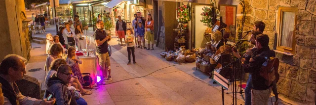 Shopping de Nuit à Sartène